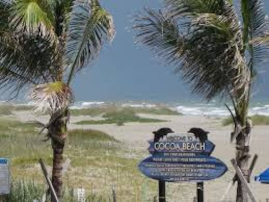 Downtown Cocoa Beach - Coconuts Restaurant Beach Access