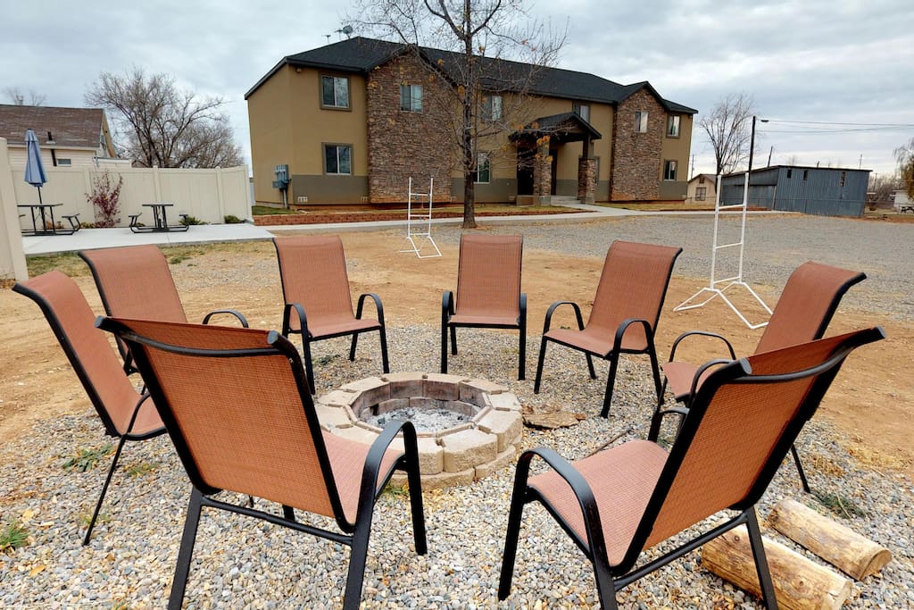 Outdoor firepit