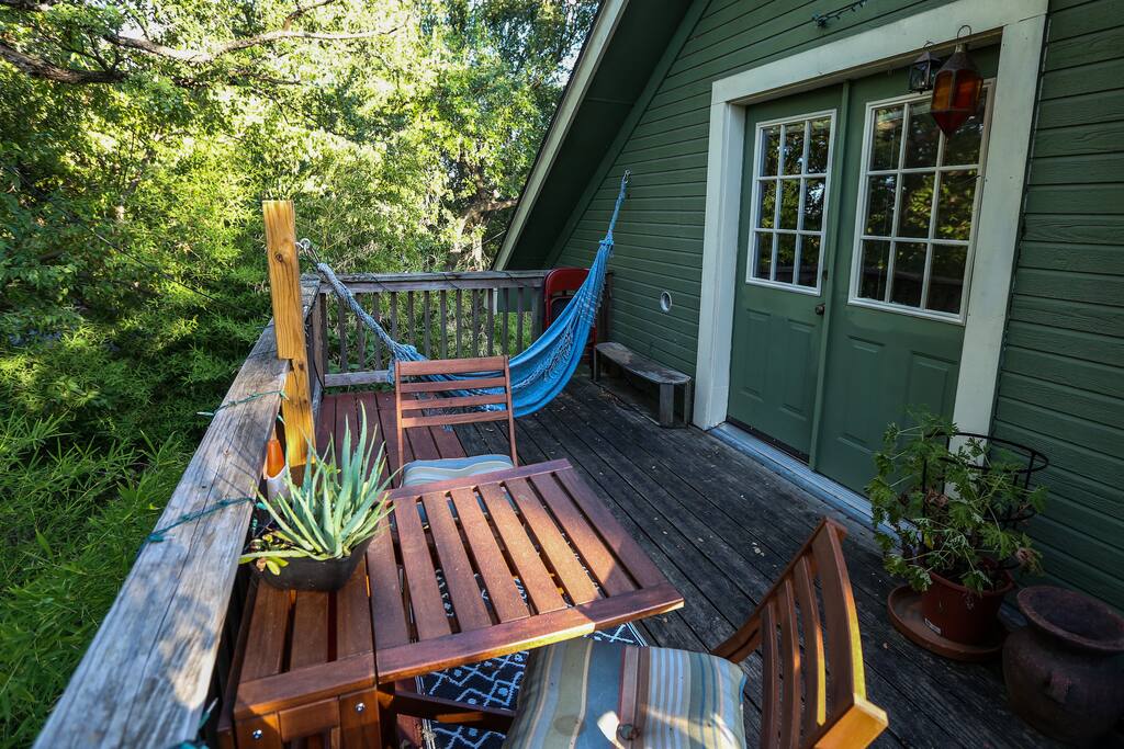 South Austin Treehouse  Guesthouses for Rent in Austin, Texas, United States