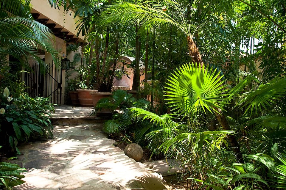 A hacienda-style villa on the Conchas Chinas shore, Puerto Vallarta, Jalisco, Mexico, photo 10 of 10