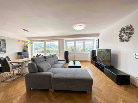 LUX residence, A/C, VIP parking, with a view