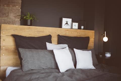 Vintage flat with amazing view