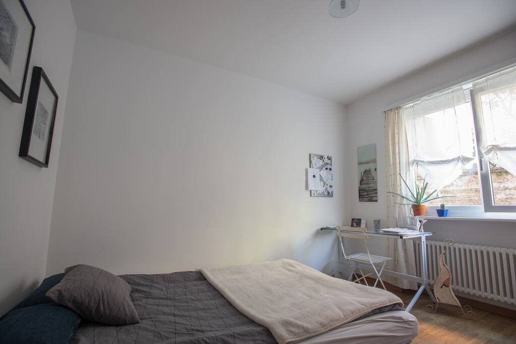 Second sleeping room