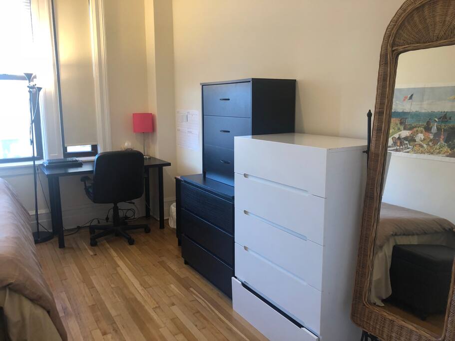 Guest bedroom