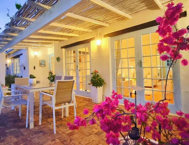 Hout Bay Child-Friendly Beach Cottage gallery image 5