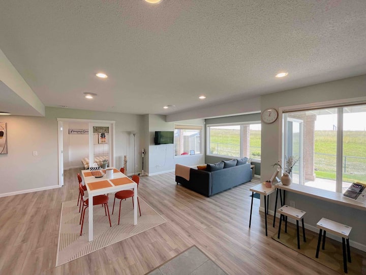 Northwest Calgary, Hanson Ranch Vacation Rentals & Homes Hanson Ranch