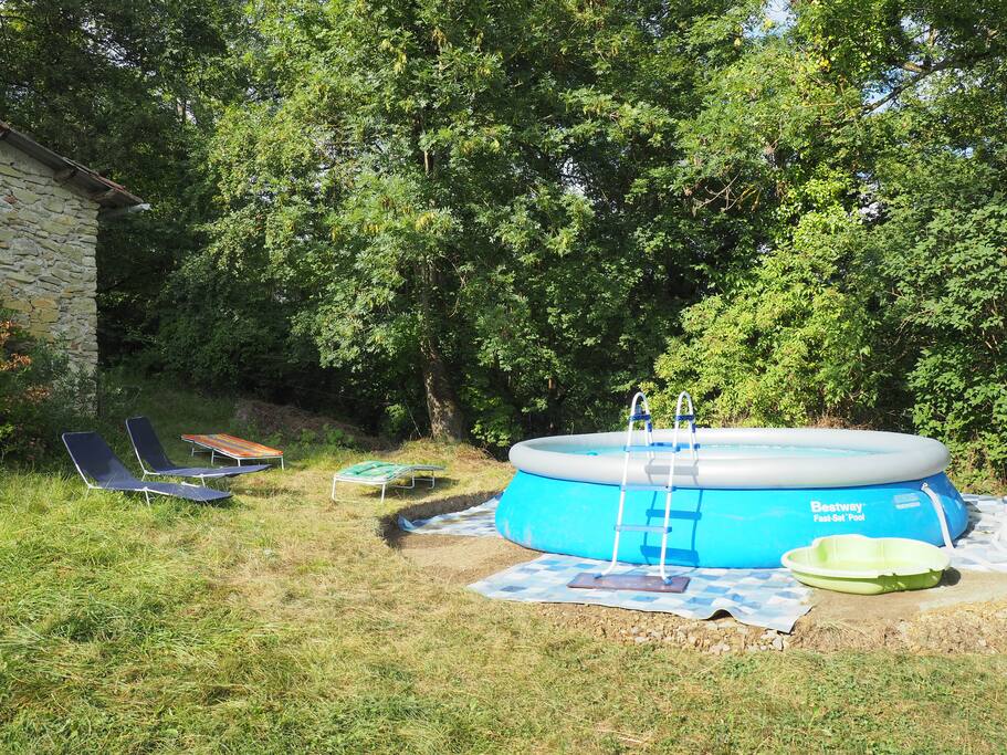 Le coin piscine et transats
Vous avez d'autres photos en fin d'album