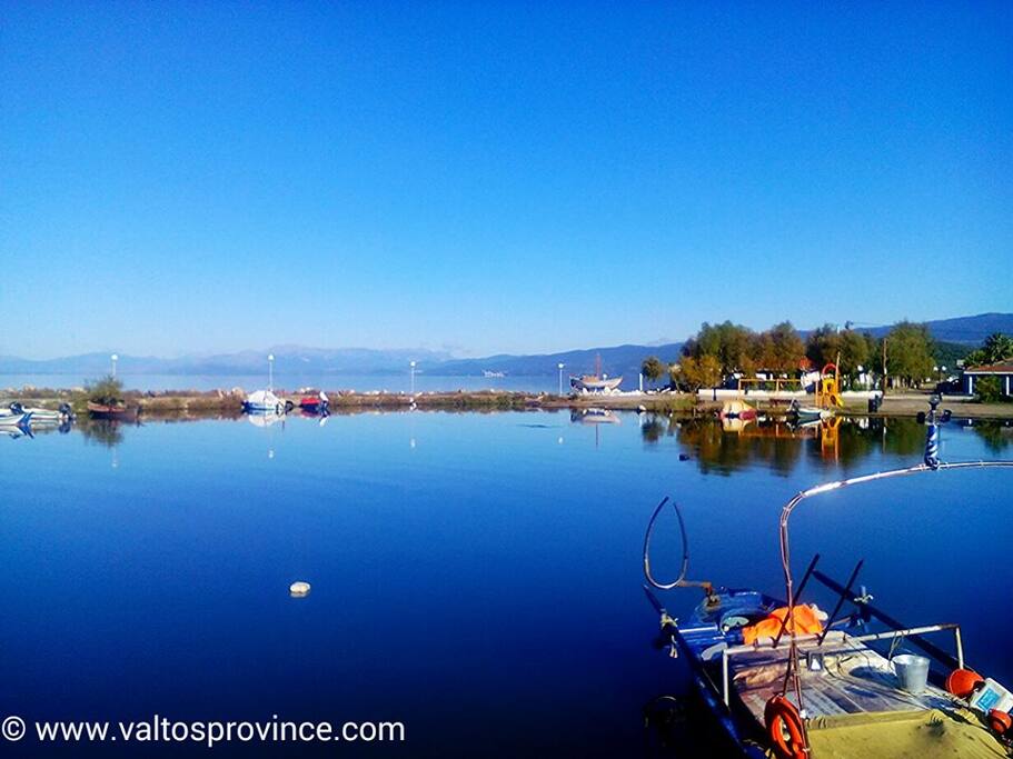 The picturesque harbour in front of the studio!