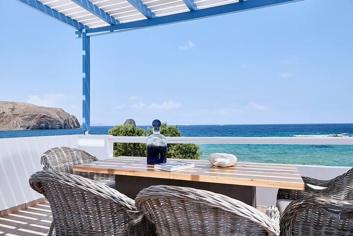 Villa Delmar – Delmar Collection