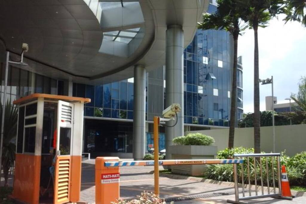Gate