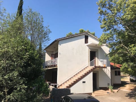 Top performing Airbnb: Apartment Maršići 7, (4 p, WiFi+Air), Malinska in Muraj
