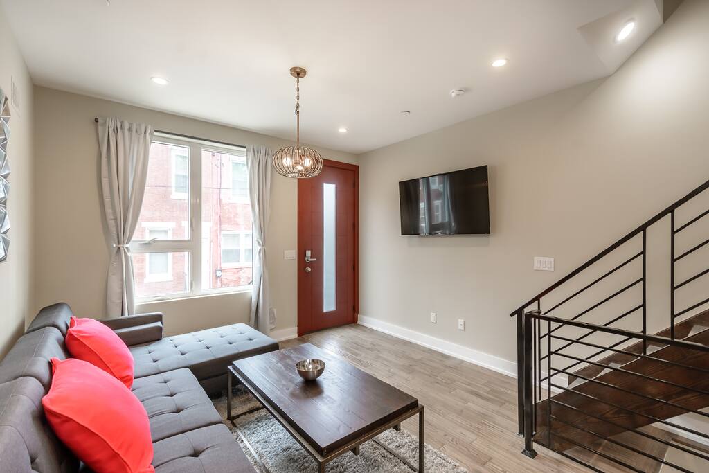 Living room with 55 Inch TV