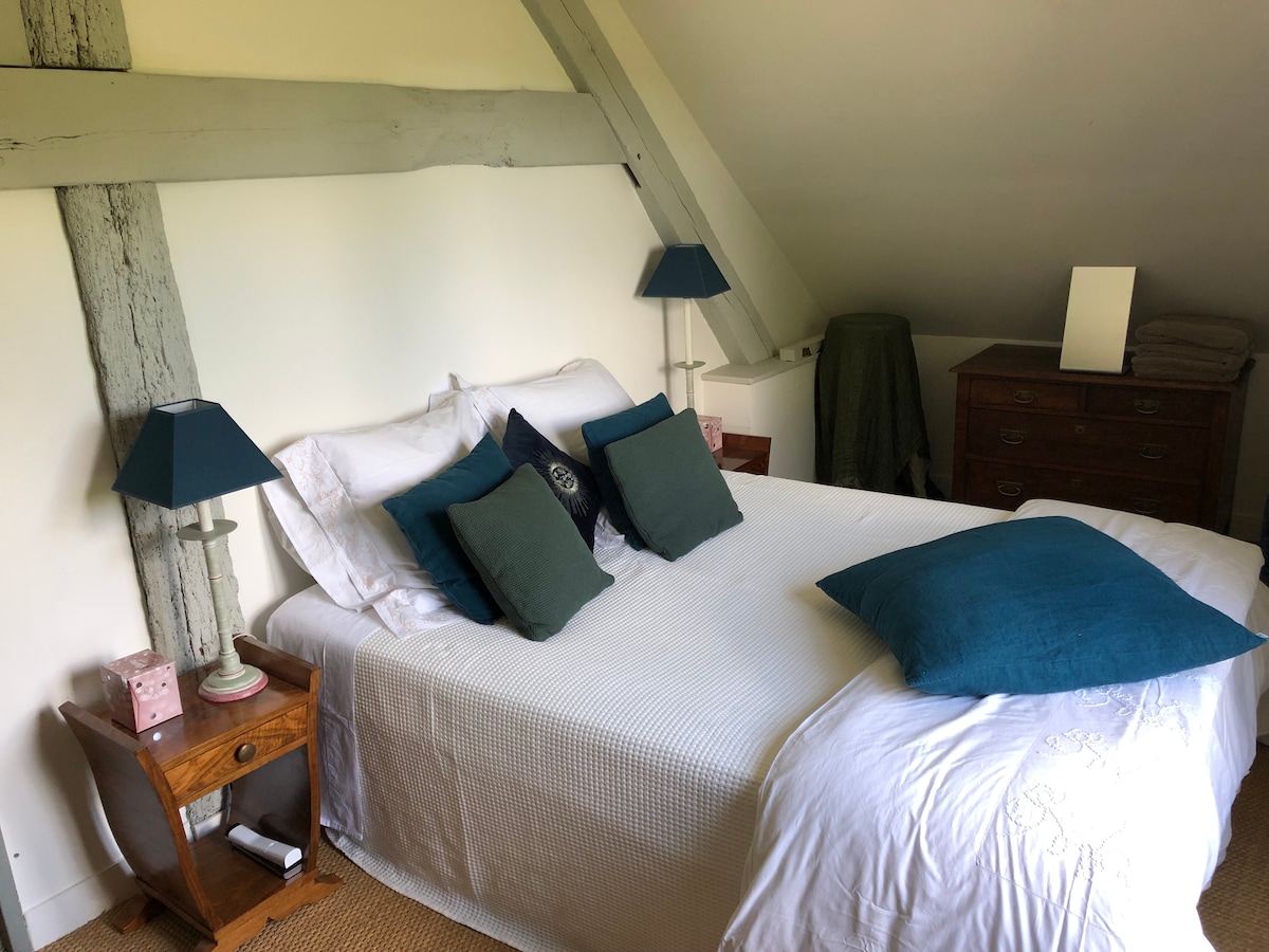 ห้องนอน 3: เตียงขนาด 160 ซม. และ 1 เตียงขนาด 90 ซม.
Main Chaumière - 1st floor - 