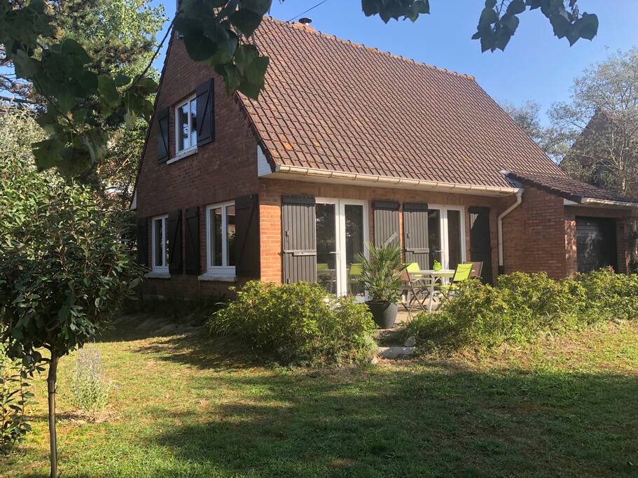 Maison en bord de mer à 50 mètres de la plage et des dunes. Plein sud !
