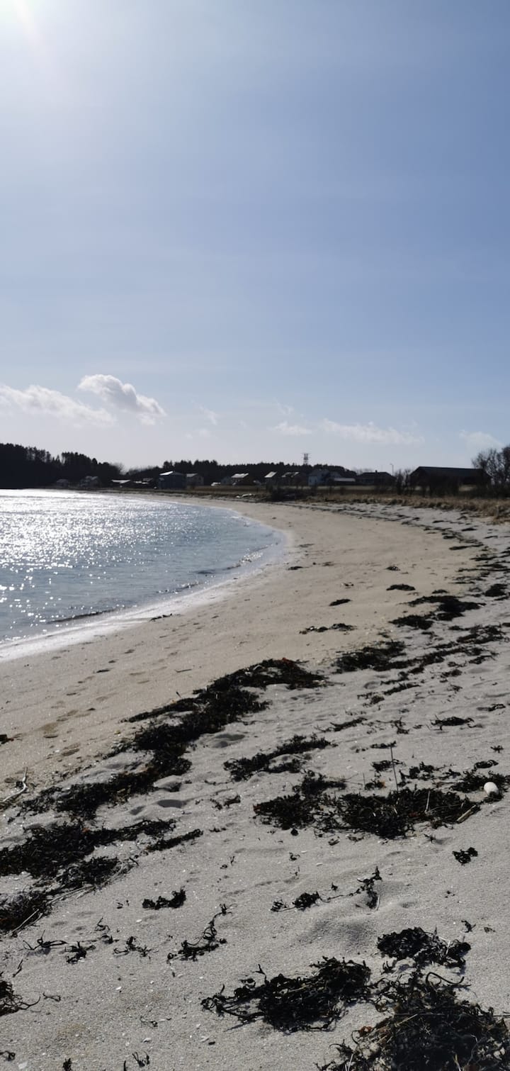 Beian Beian, location fronte lago a Ørland - Airbnb