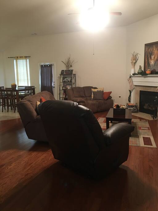 Living Room with Fireplace, Television and Breakfast Area