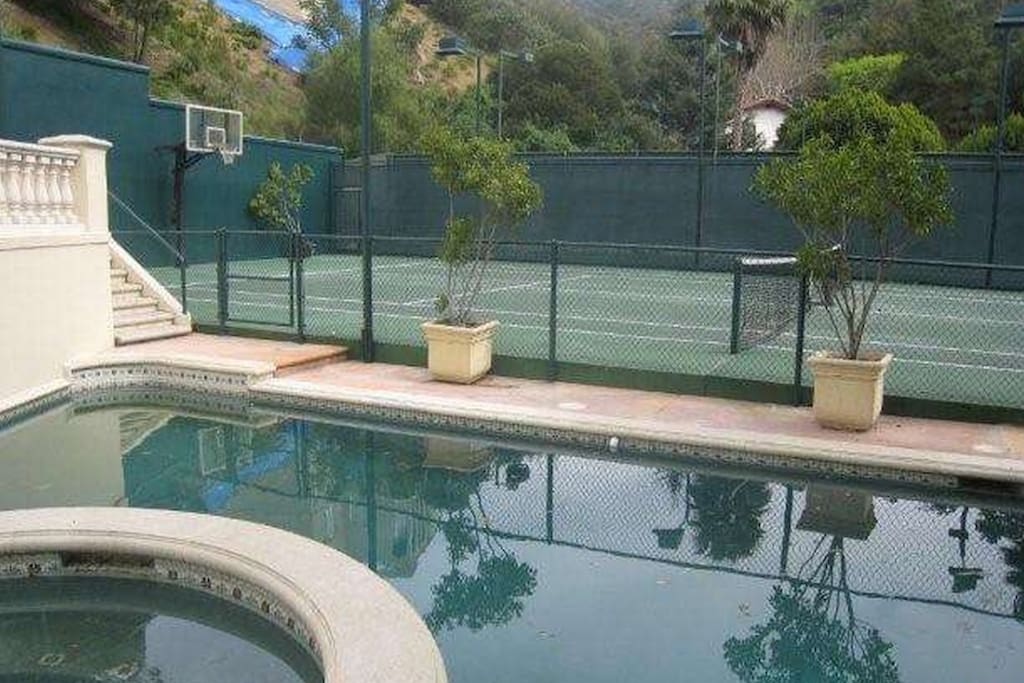 Pool & jacuzzi, tennis/basketball court are all yours to use, very private