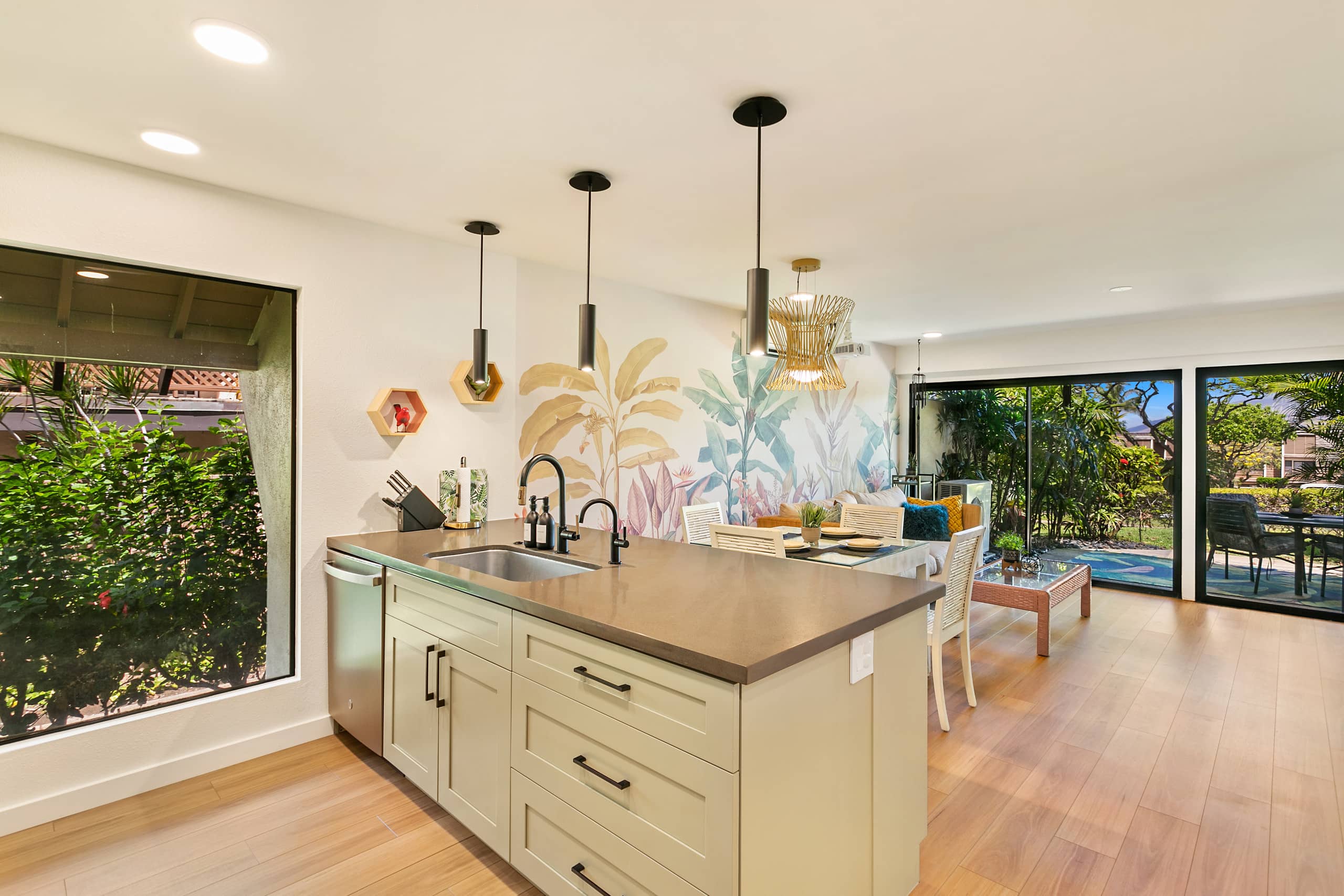 Condo in Kihei · ★4.93 · 1 bedroom · 2 beds · 2 baths - Image 6