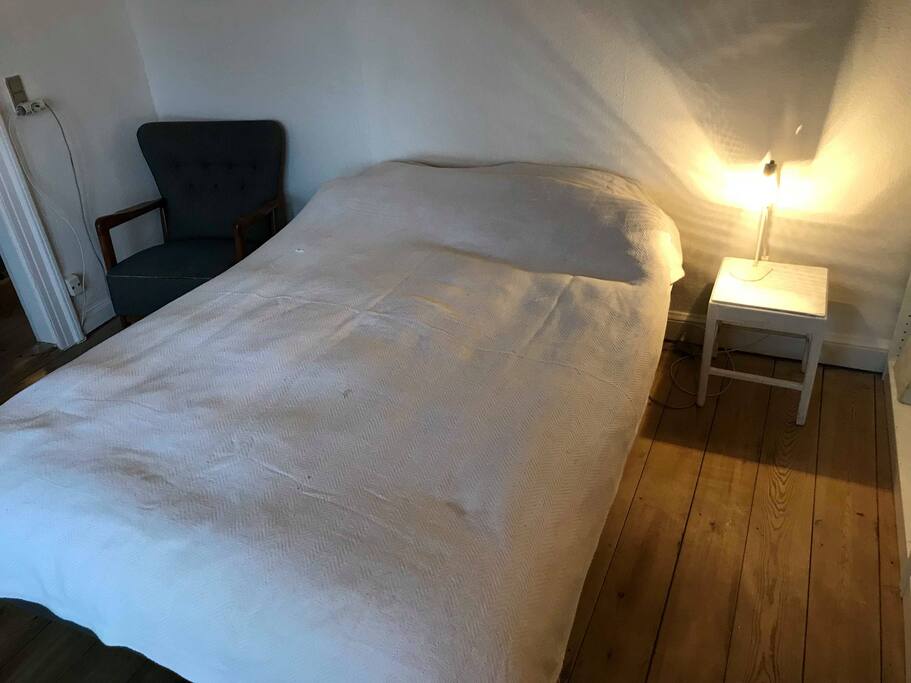 Comfortable double bed