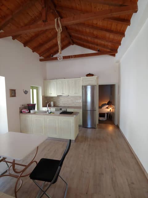 Top Airbnb: Home sweet Home in Δήμος Πόρου