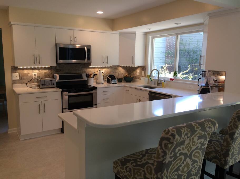 Full access to gorgeous, brand new, gourmet kitchen.