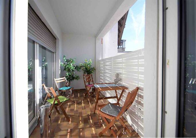 3 r 8 Beds One Group Near Airport Opel Darmstadt Official Apartment In Morfelden Walldorf Germany 3 Bedroom 2 Bathroom