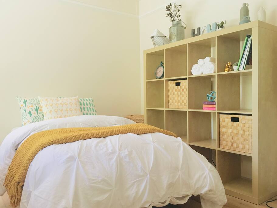 Bed and stuff