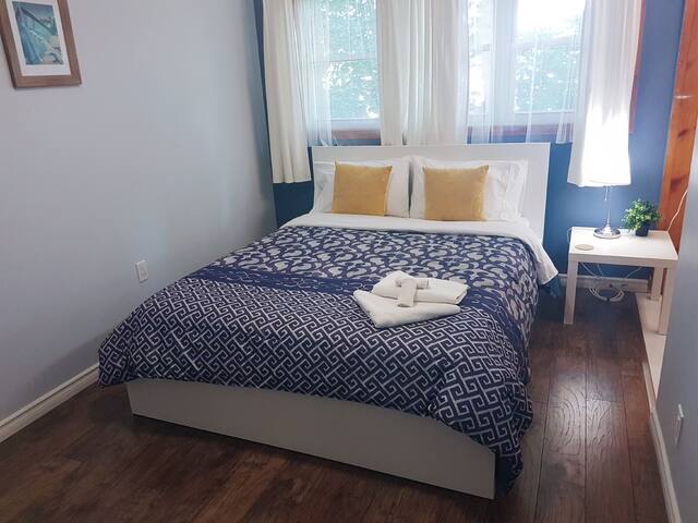 4 Seasons Comfort close to Niagara River - Canada