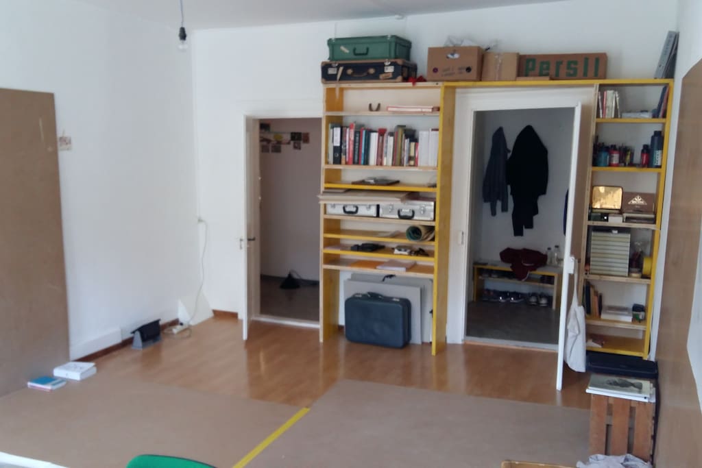 Wohnzimmer / Atelier