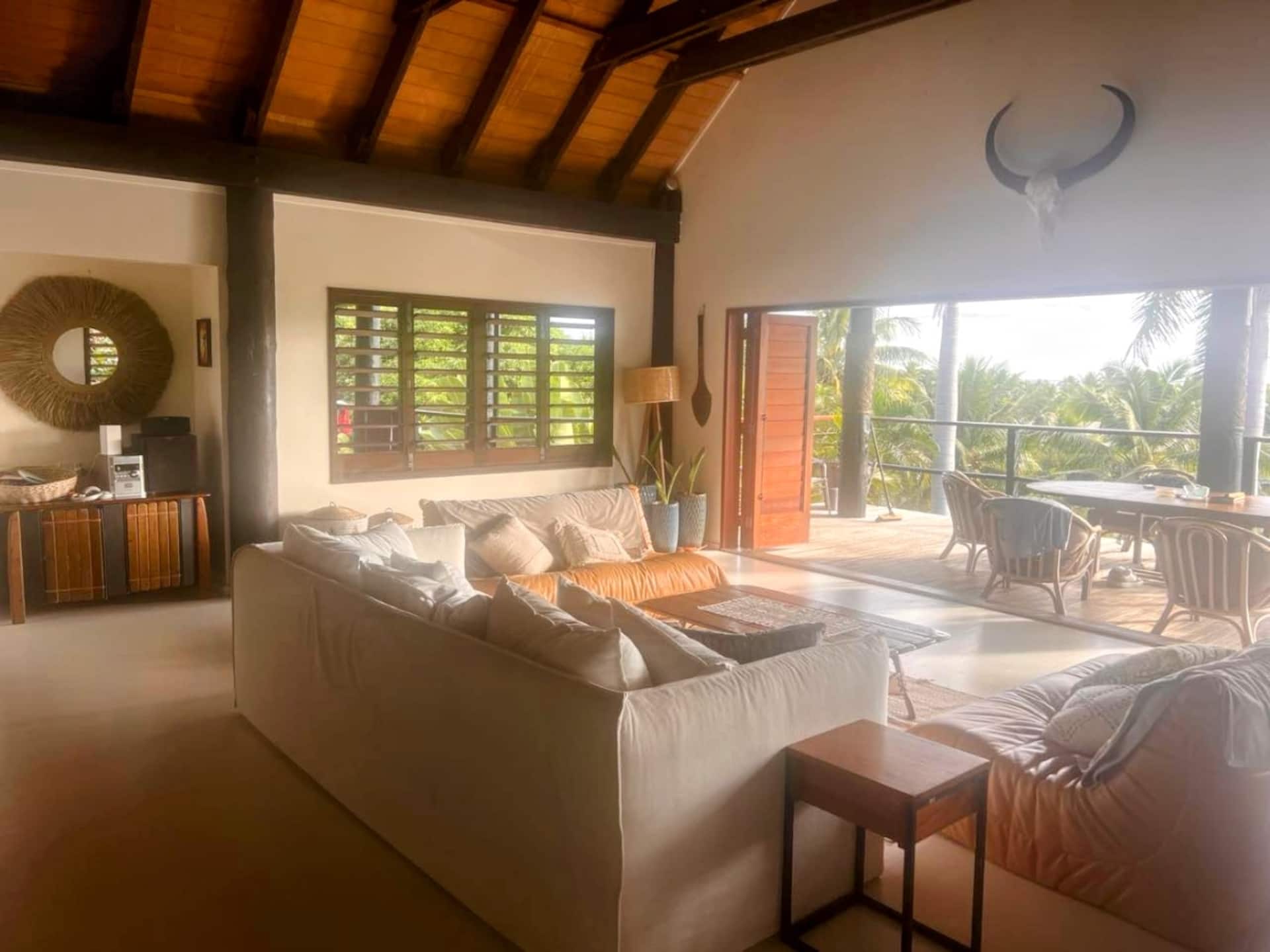 Spacious 4 bedroom villa w pool on Malololailai Is — foto 5