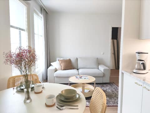 Great beds, nature nearby, and free parking