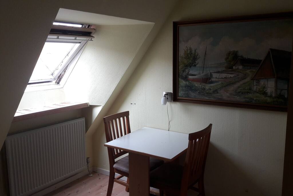 Arbejdsbordet på værelset