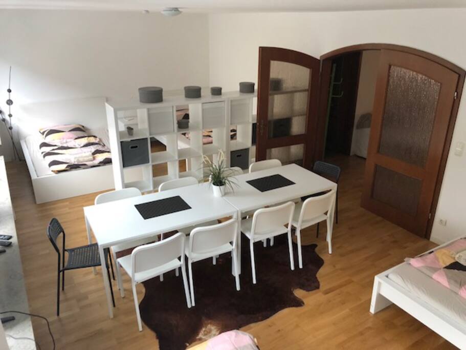 Schlafzimmer 1