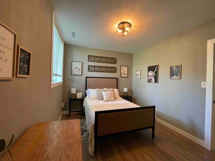 Spálňa na spodnom poschodí 2