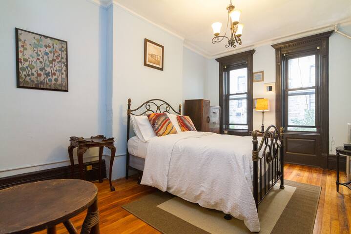 4 bedroom duplex. gallery image 4