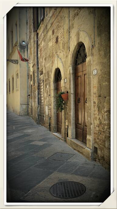 Via del Castello