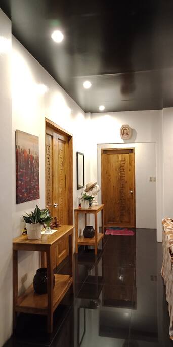 Common Corridor.