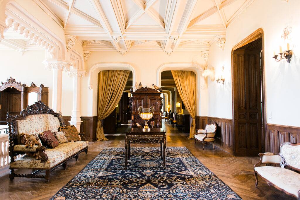Antique Gallery where guests gather