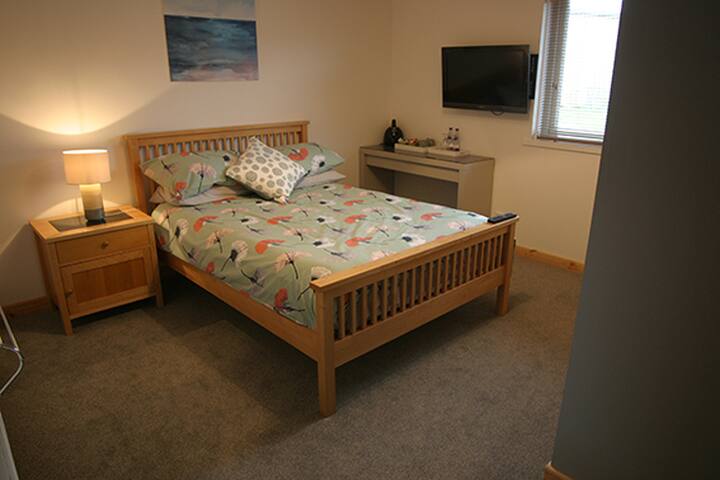 Dubhaird (Room only)