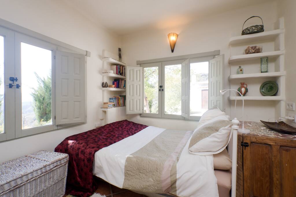 Cosy bed space with lots of light