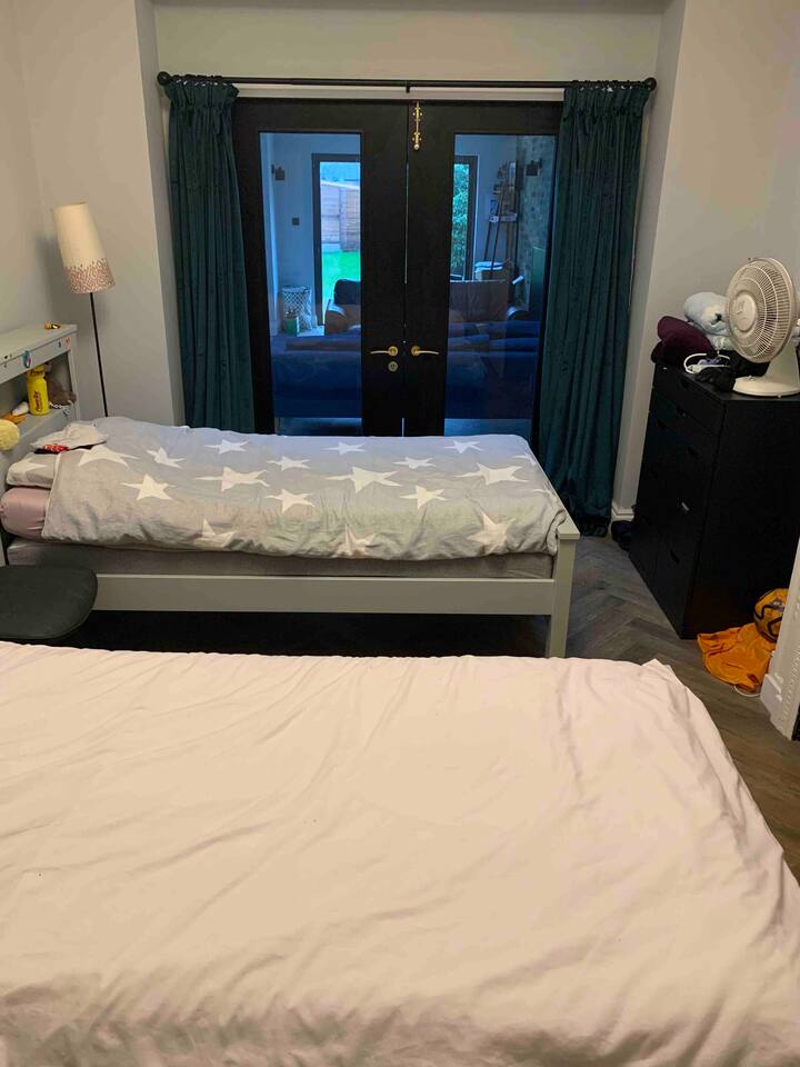 საძინებელი 2