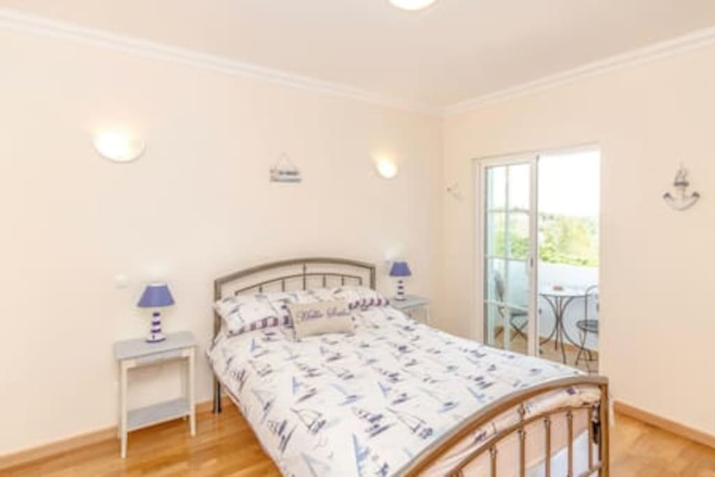 Room 3 bedroom and balcony