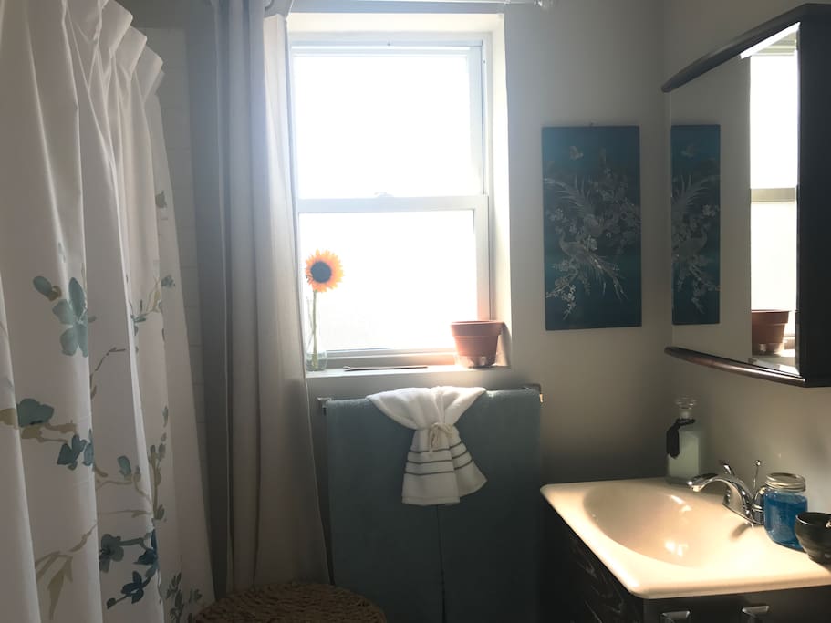 Dainty Bathroom