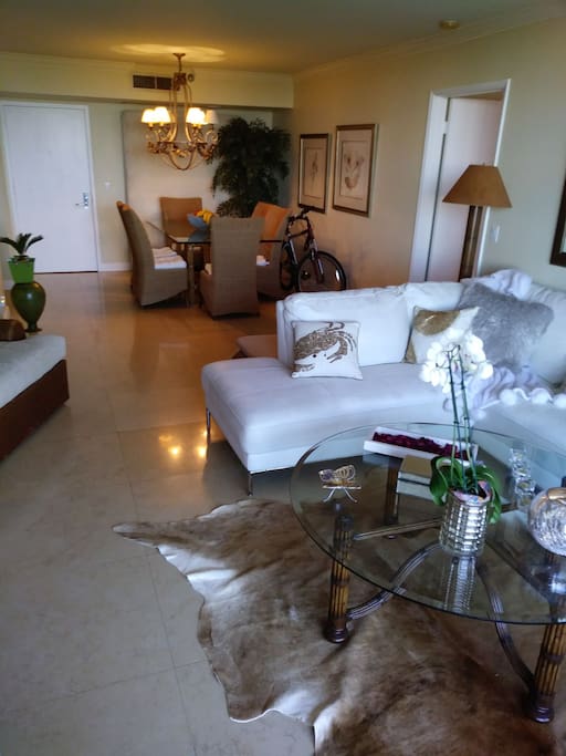 Living room overlooking. Golf