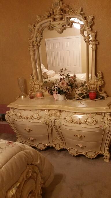 Royal Bedroom