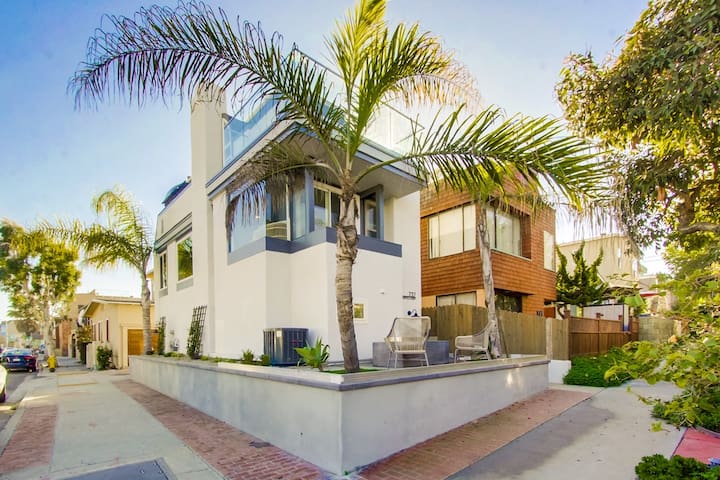 Coastal Chic Getaway