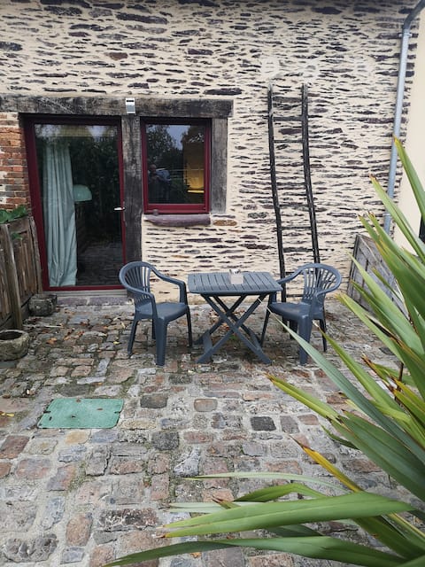 Quiet studio in the countryside.