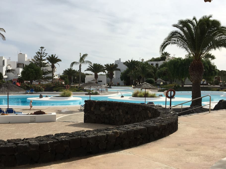 La Piscina Principal del complejo/ Main Pool on the Complex