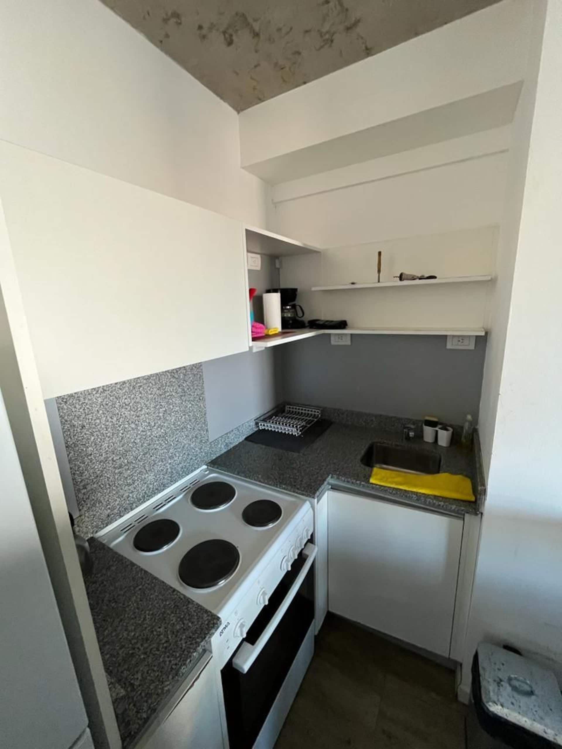 Beautiful studio in a tower with amenities