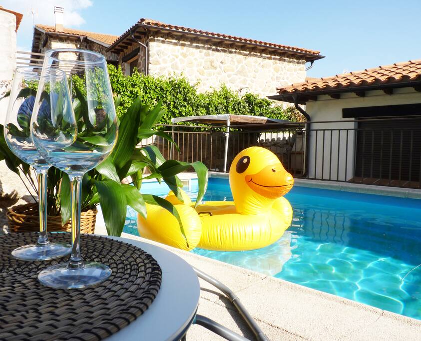PISCINA